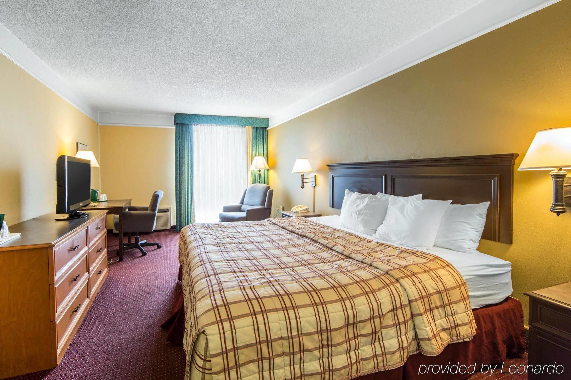 Holiday Inn Knoxville N - Merchant Drive By Ihg Екстериор снимка